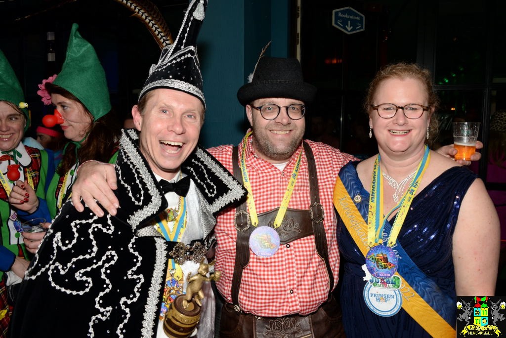 ../Images/Carnavals vrijdagavond in VdG 196.jpg